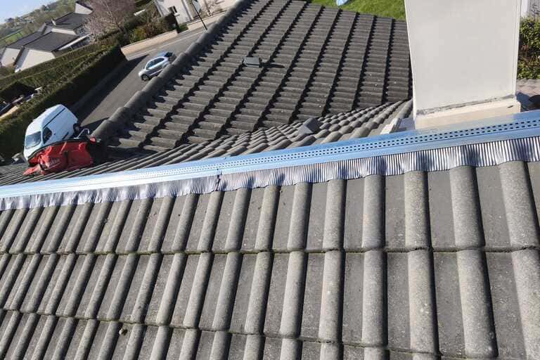 Chantier pose de closoir ventilé zingué plomb faitage maison valleroy 54 ProClean Toiture Moineville